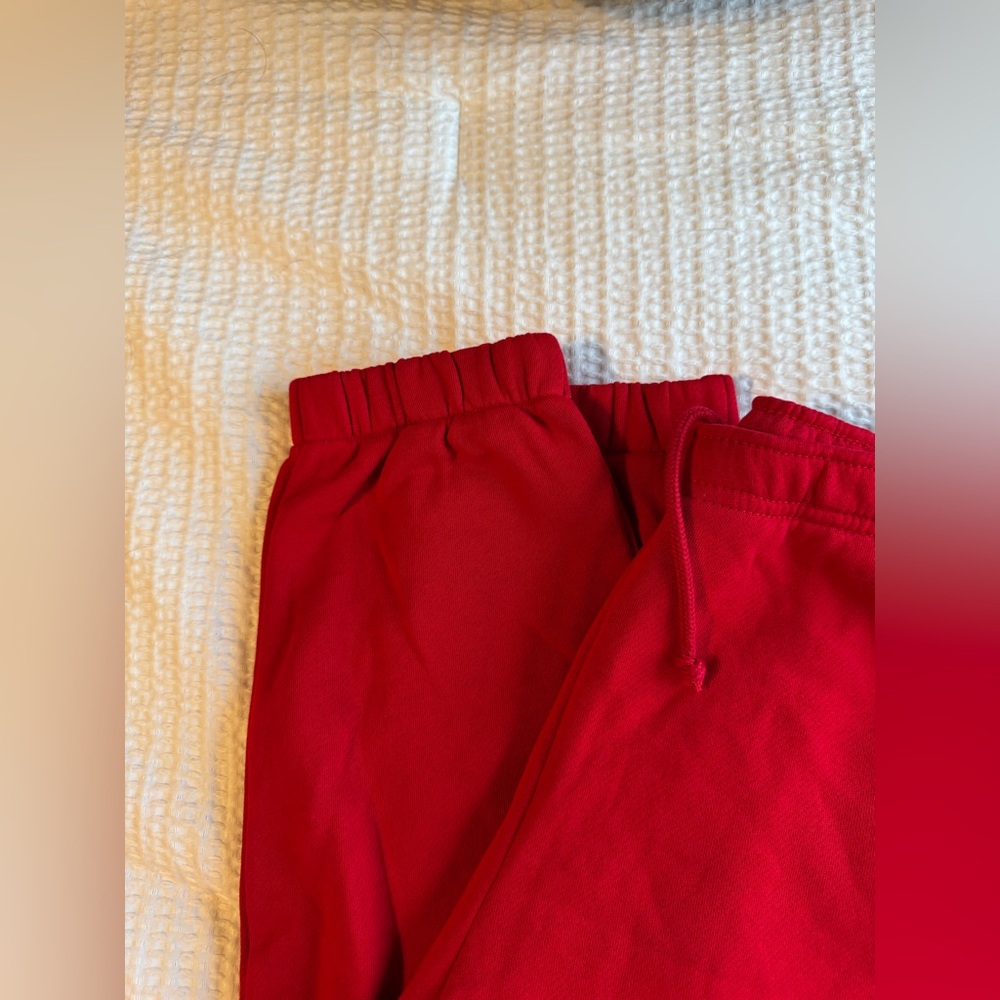 Universal Threads Joggers - Picture 2 of 5